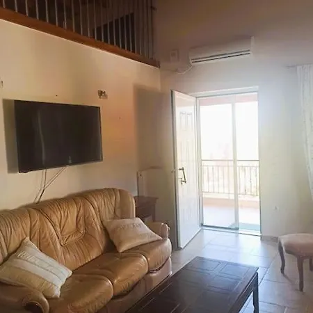 Apartament In Greek Nature Pírgos